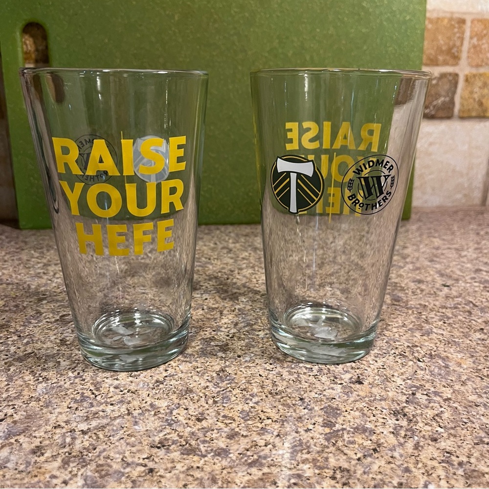 Set of 2 Widmer Brothers x Portland Timbers "Raise Your Hefe" Pint Glasses - Picture 8 of 8